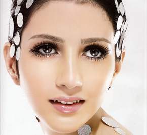 去眼袋整形危险吗